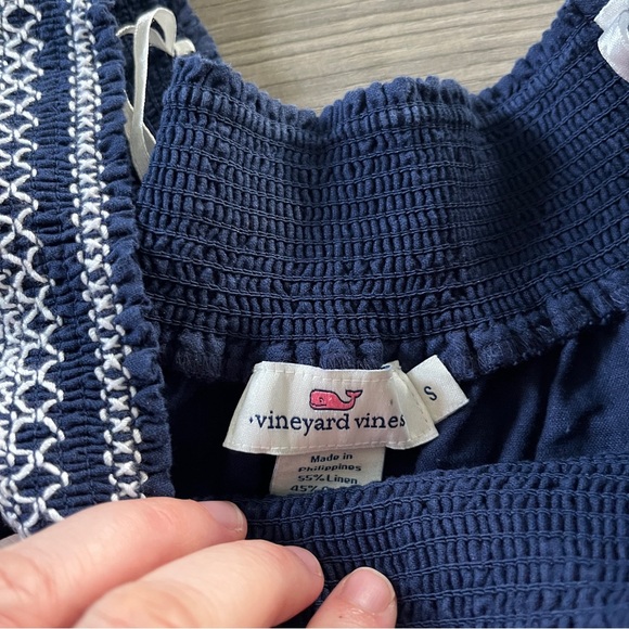 Vineyard Vines Womens Navy Blue White Cold Shoulder Smocked Blouse Size Small - Picture 4 of 6